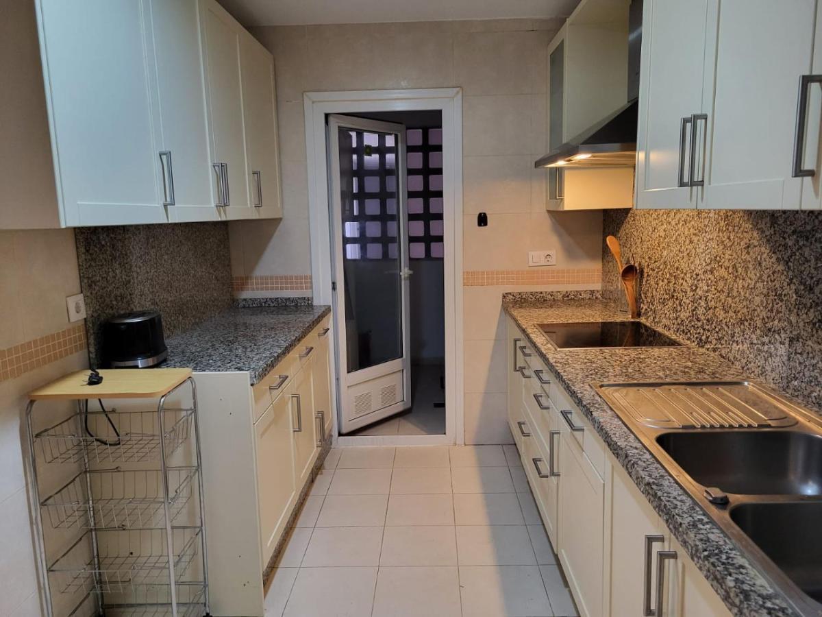 Apartamento Con Jardin Ла-Линеа-де-ла-Консепсьон Экстерьер фото